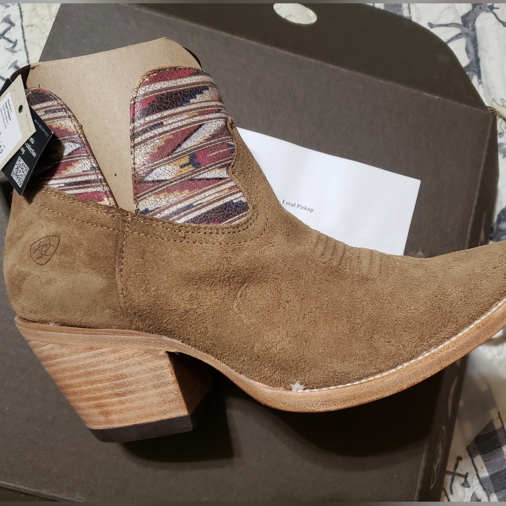 Ariat Dixon Hazel Chimayo Dijon Santa George Mustard sz 9 nwt